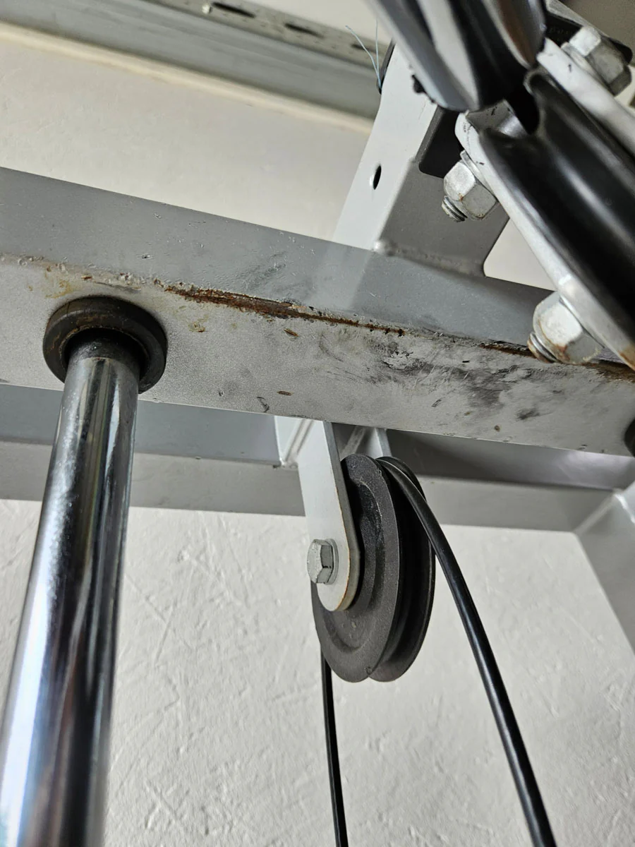 TechnoGym 2x Kabelzug, Cable Crossover, Seilzug von oben und unten, Silverline, Oldschool, Rahmenfarbe Silber, gebraucht - mit Gebrauchsspuren - Image 9