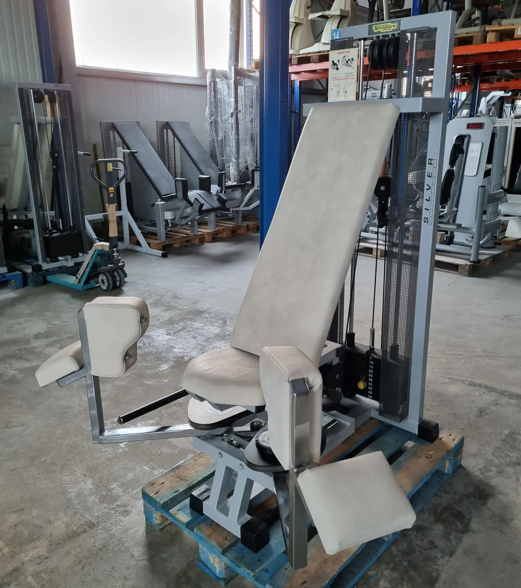 Technogym Abduktor und Adduktor im Set, Silverline - 2 Geräte für einen Sonderpreis, gebraucht - geprüfter Zustand - Image 9