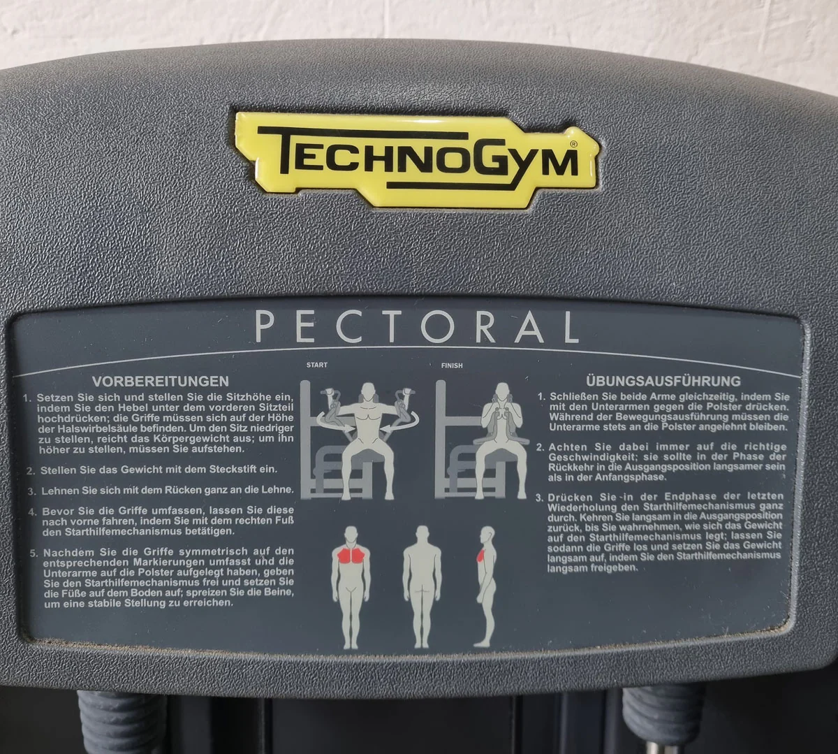 Technogym Butterfly, Pectoral Fly, Einstiegshilfe, Selection Line - Neues Modell mit Plastikverkleidung, Rahmenfarbe Silber, gebraucht - überholter Zustand - Image 5