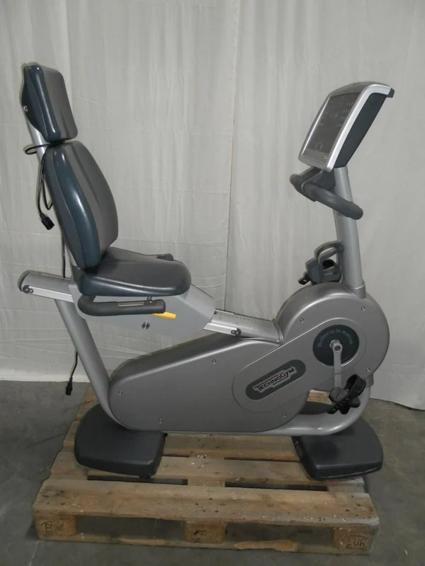TechnoGym Cardiogeräte Excite Line 500 und 700, Fitnessgeräte Set - Image 6