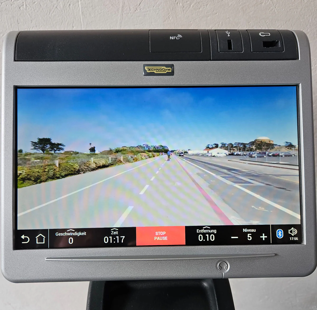 Technogym Crossover ähnlich Wave Excite Line Stepper Inliner Ski  Ellipsentrainer, Unity Touch Display, gebraucht - überholter Zustand - Image 11