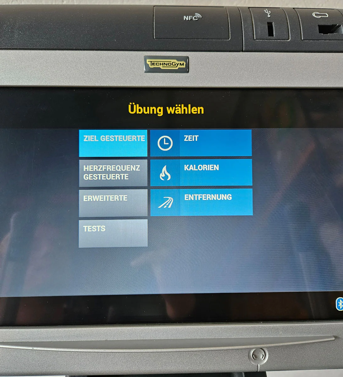 Technogym Crossover ähnlich Wave Excite Line Stepper Inliner Ski  Ellipsentrainer, Unity Touch Display, gebraucht - überholter Zustand - Image 13