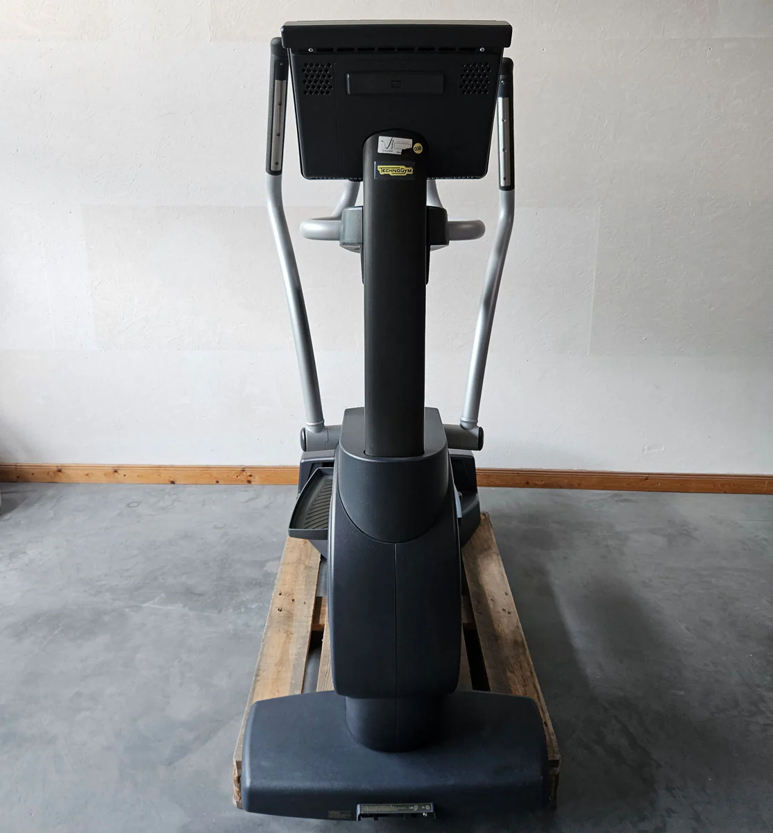 Technogym Crossover ähnlich Wave Excite Line Stepper Inliner Ski  Ellipsentrainer, Unity Touch Display, gebraucht - überholter Zustand - Image 4