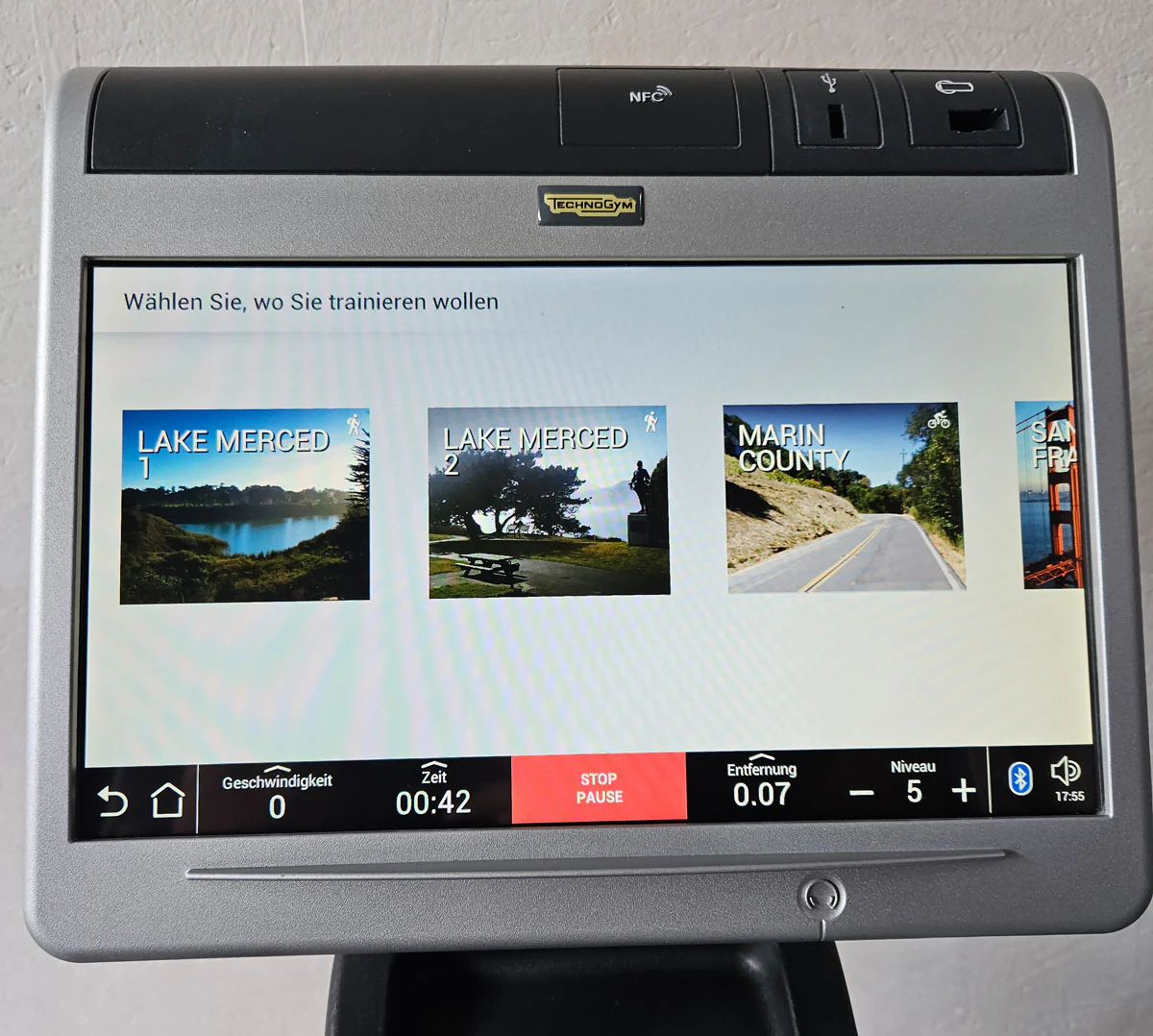 Technogym Crossover ähnlich Wave Excite Line Stepper Inliner Ski  Ellipsentrainer, Unity Touch Display, gebraucht - überholter Zustand - Image 9