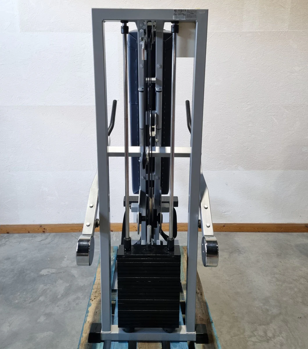 Technogym Dip sitzend, Trizepsmaschine, Stützstemme, Armstrecker, Rahmenfarbe Silber, Silverline, gebraucht - überholter Zustand - Image 3