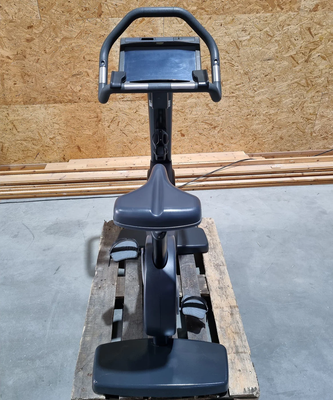 TechnoGym Ergometer Excite Line New Bike 700, Unity Touch Display, gebraucht - überholter Zustand - Image 2