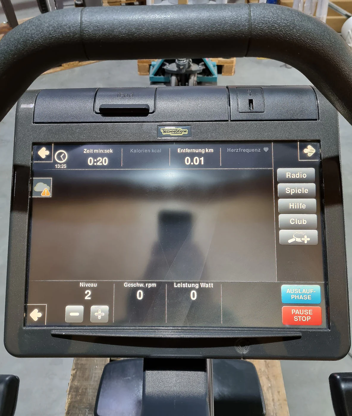 TechnoGym Ergometer Excite Line New Bike 700, VisioWeb Touch Display, gebraucht - überholter Zustand - Image 6