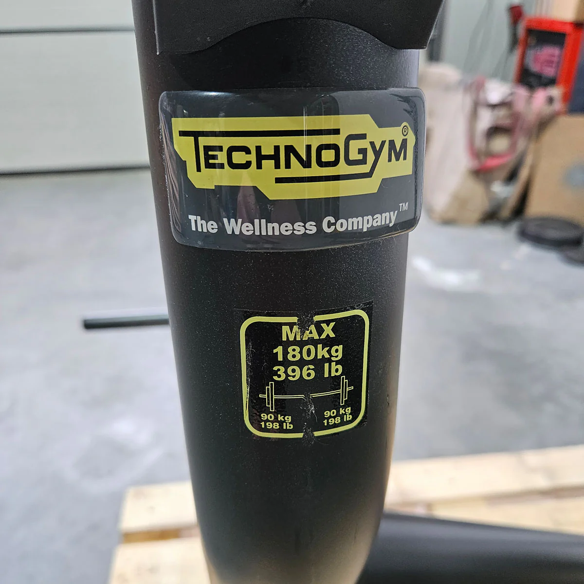 Technogym Horizontal Bench, Olympic Flat Bench, Bankdrückbank Flach mit Ablage, Olympia Flachdrückerbank, Mit Scheibenhalter 30mm, Rahmebfarbe Schwarz, gebraucht - überholter Zustand - Image 7