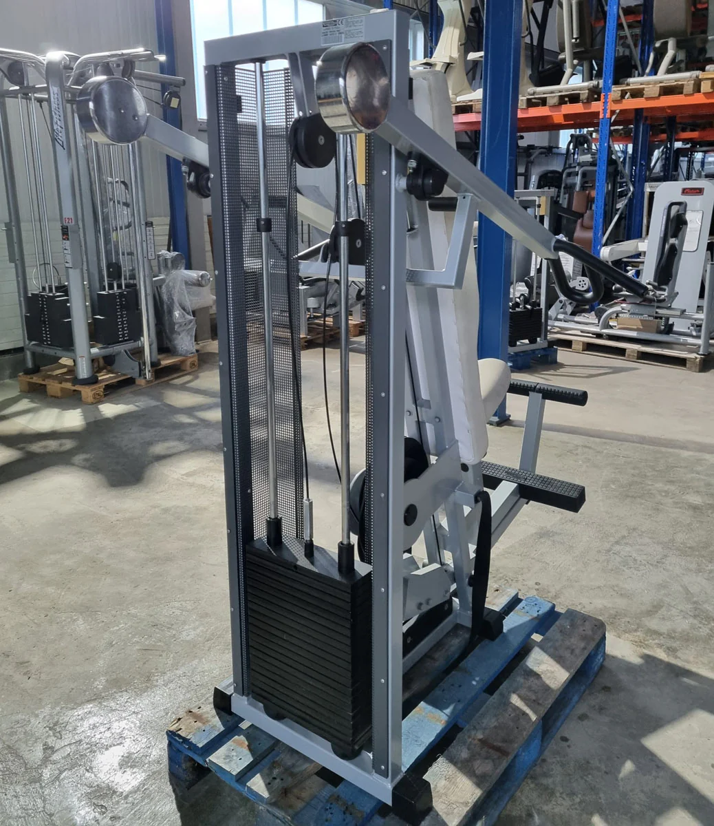 Technogym Latzug, Pulldown, Vertical Traction, Silverline, Rahmenfarbe Silber, Polsterfarbe Beige, gebraucht - Image 4