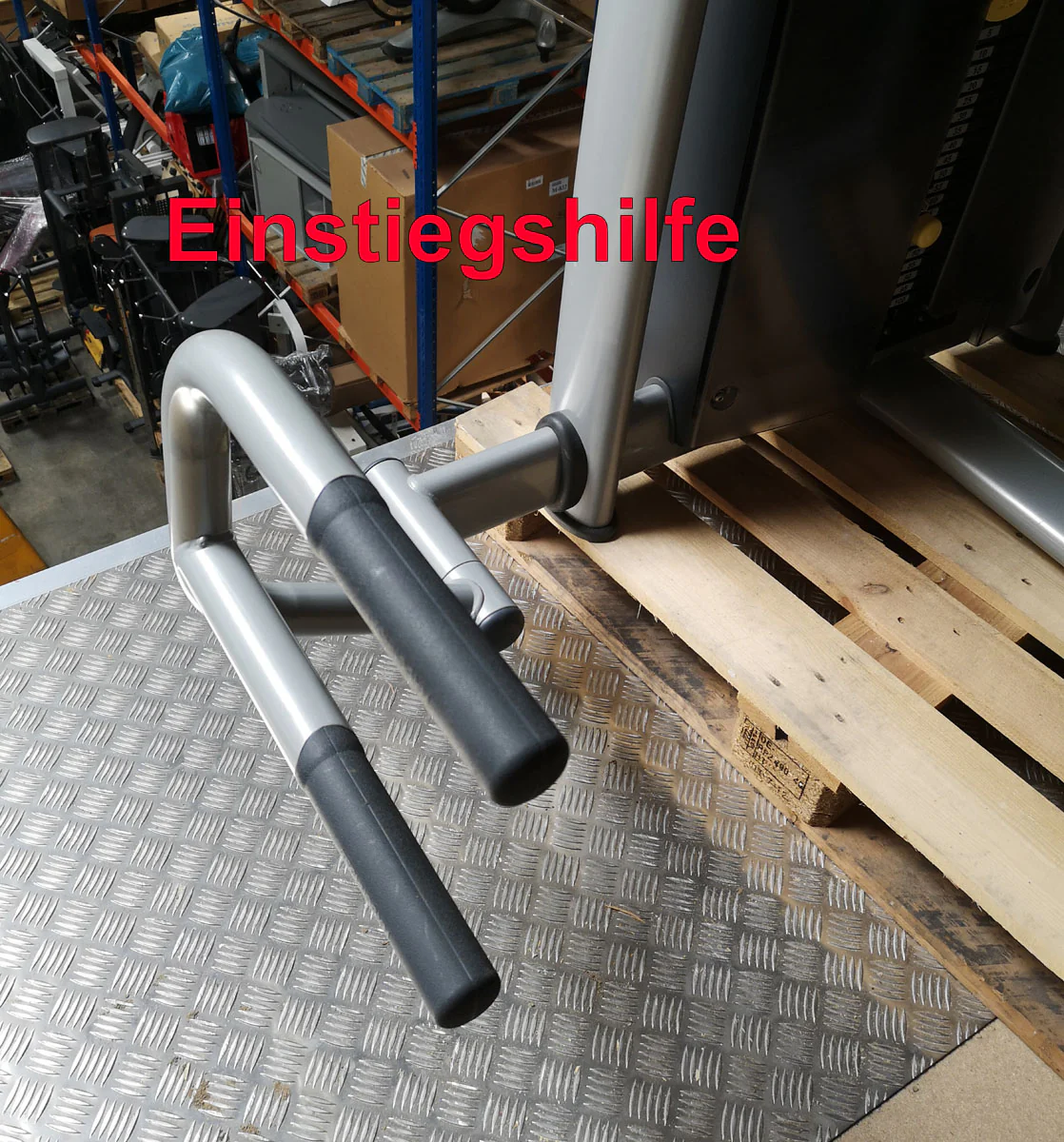 TechnoGym Latzug, Vertical Traction, Pulldown, Selection Line - Neues Modell mit Plastikverkleidung, Polster Braun, gebraucht - überholter Zustand - Image 5