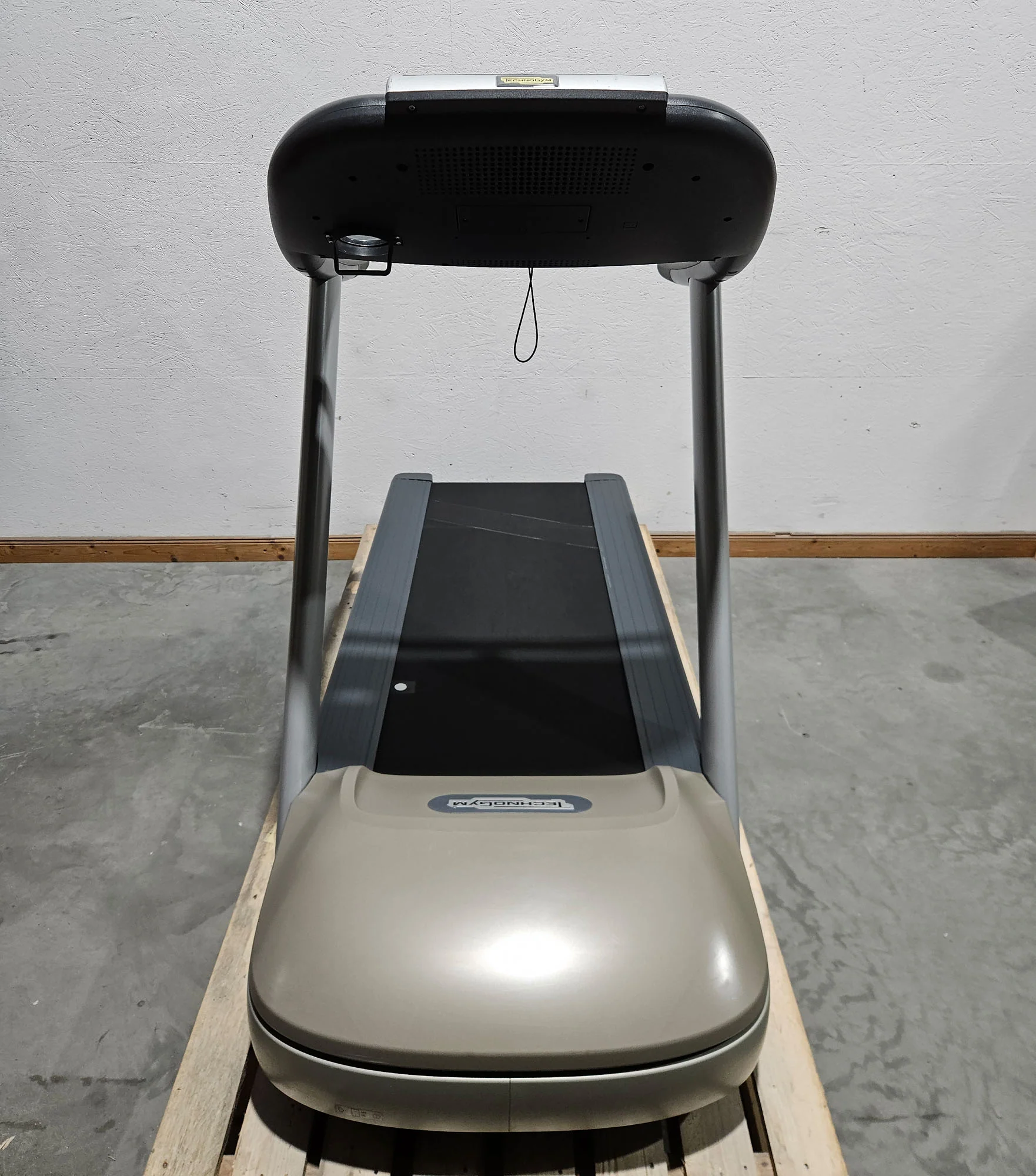 TechnoGym Laufband Excite Line Jog Now 500, LED Display, gebraucht - überholter Zustand - Image 4