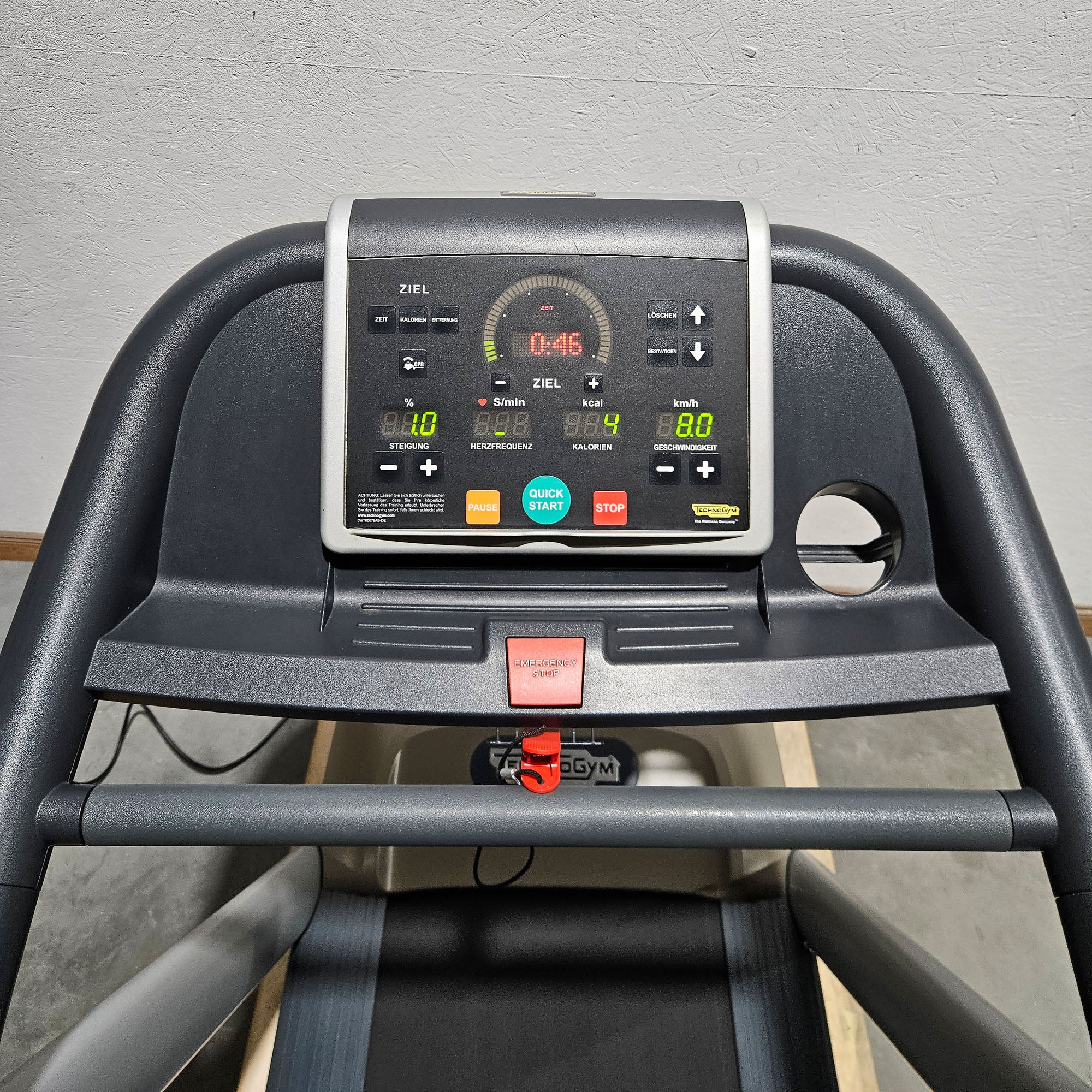 TechnoGym Laufband Excite Line Jog Now 500, LED Display, gebraucht - überholter Zustand - Image 5