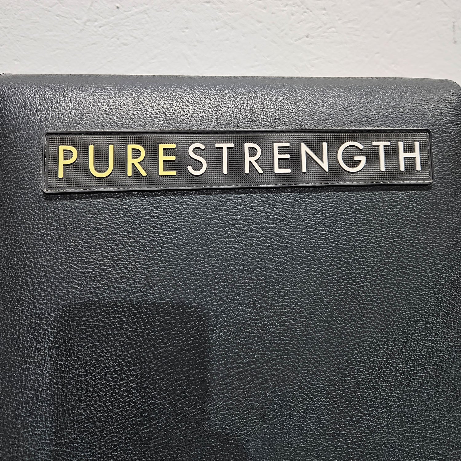 TechnoGym Pure Strength Chest Press, Bankdrückmaschine Plate loaded, Brustpresse, Farbe Schwarz, gebraucht - überholter Zustand - Image 8