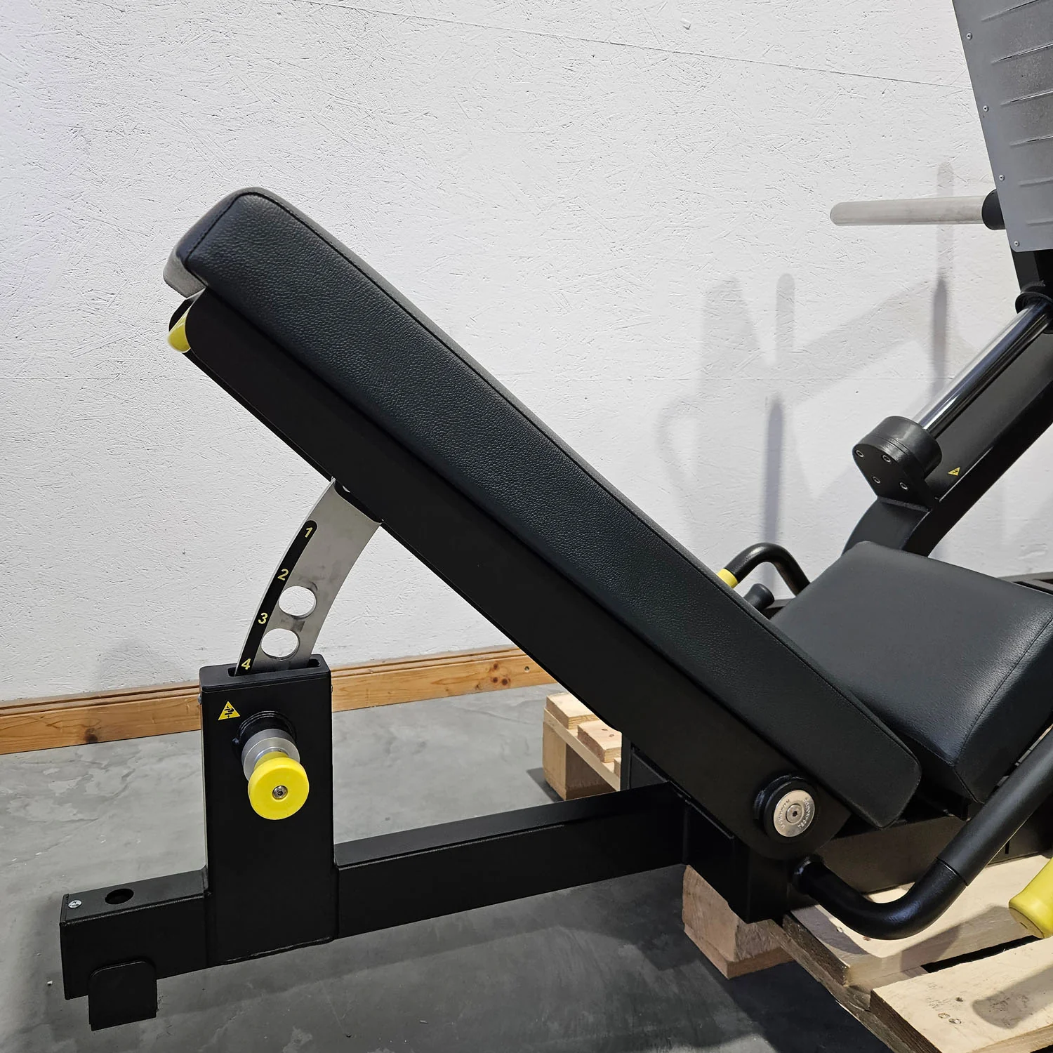 Technogym Pure Strength Linear Leg Press, Plate loaded 45° Beinpresse, Farbe Schwarz, gebraucht, überholter Zustand - Image 6