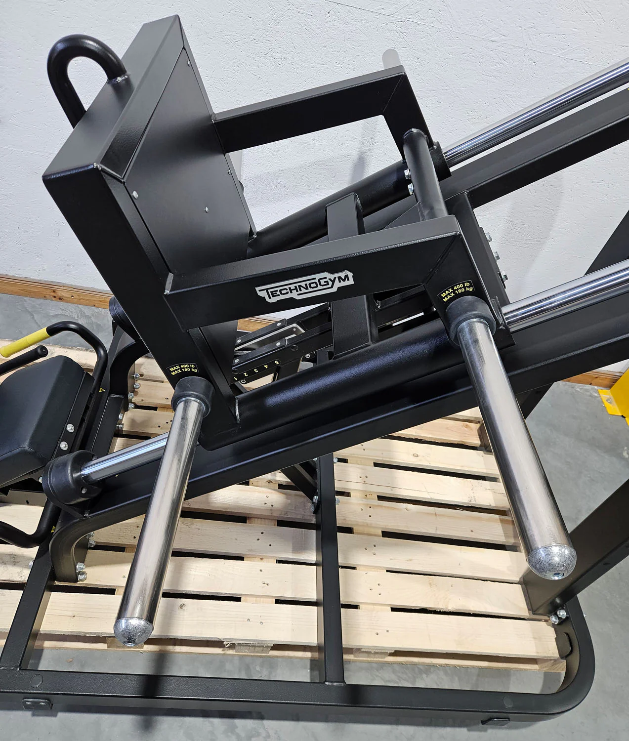 Technogym Pure Strength Linear Leg Press, Plate loaded 45° Beinpresse, Farbe Schwarz, gebraucht, überholter Zustand - Image 7