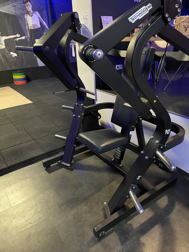 TechnoGym Pure Strength Set, 7 Plate loaded Kraftgeräte, inkl. Hantelscheiben, gebraucht - geprüfter Zustand - Image 14