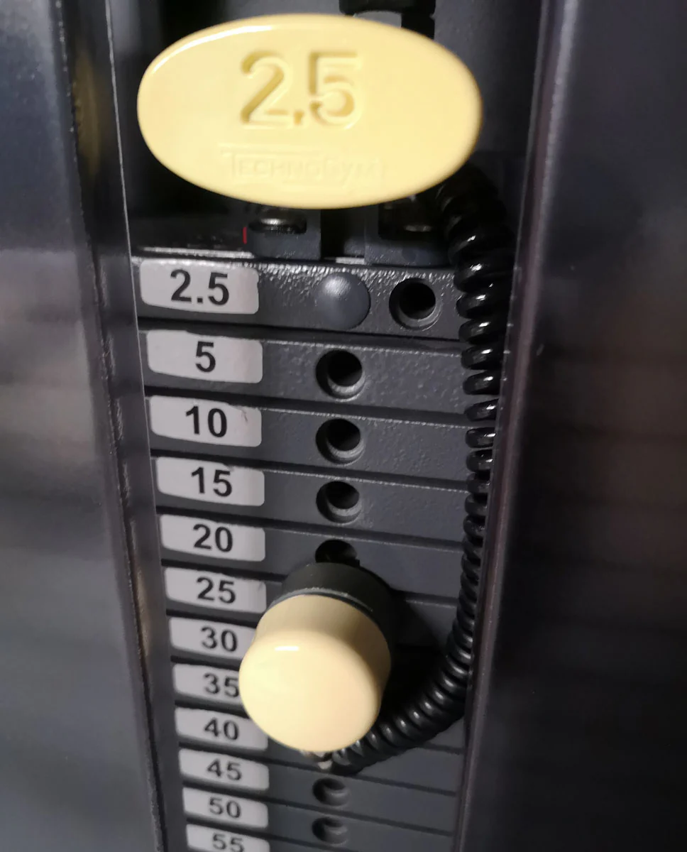 TechnoGym Selection Line MED 8 Medizinische Kraftgeräte im Set, Reha Fitnessgeräte Ausstattung, gebraucht - überholter Zustand - Image 12