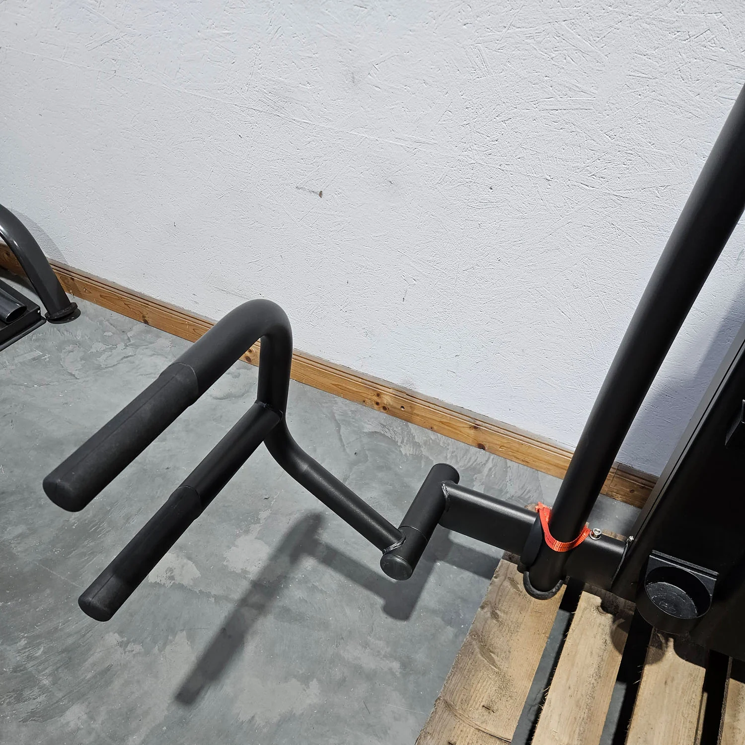 Technogym Selection Pro Pectoral Fly, Butterfly, Pec Fly, Farbe Schwarz, gebraucht, überholter Zustand - Image 7