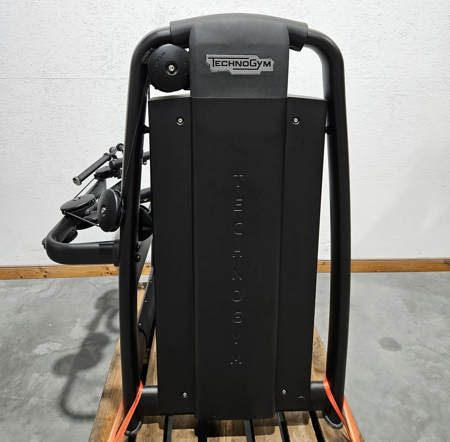 Technogym Selection Pro Upper Back, Rudern mit Bruststütze, Row, Farbe Schwarz, gebraucht, überholter Zustand - Image 3