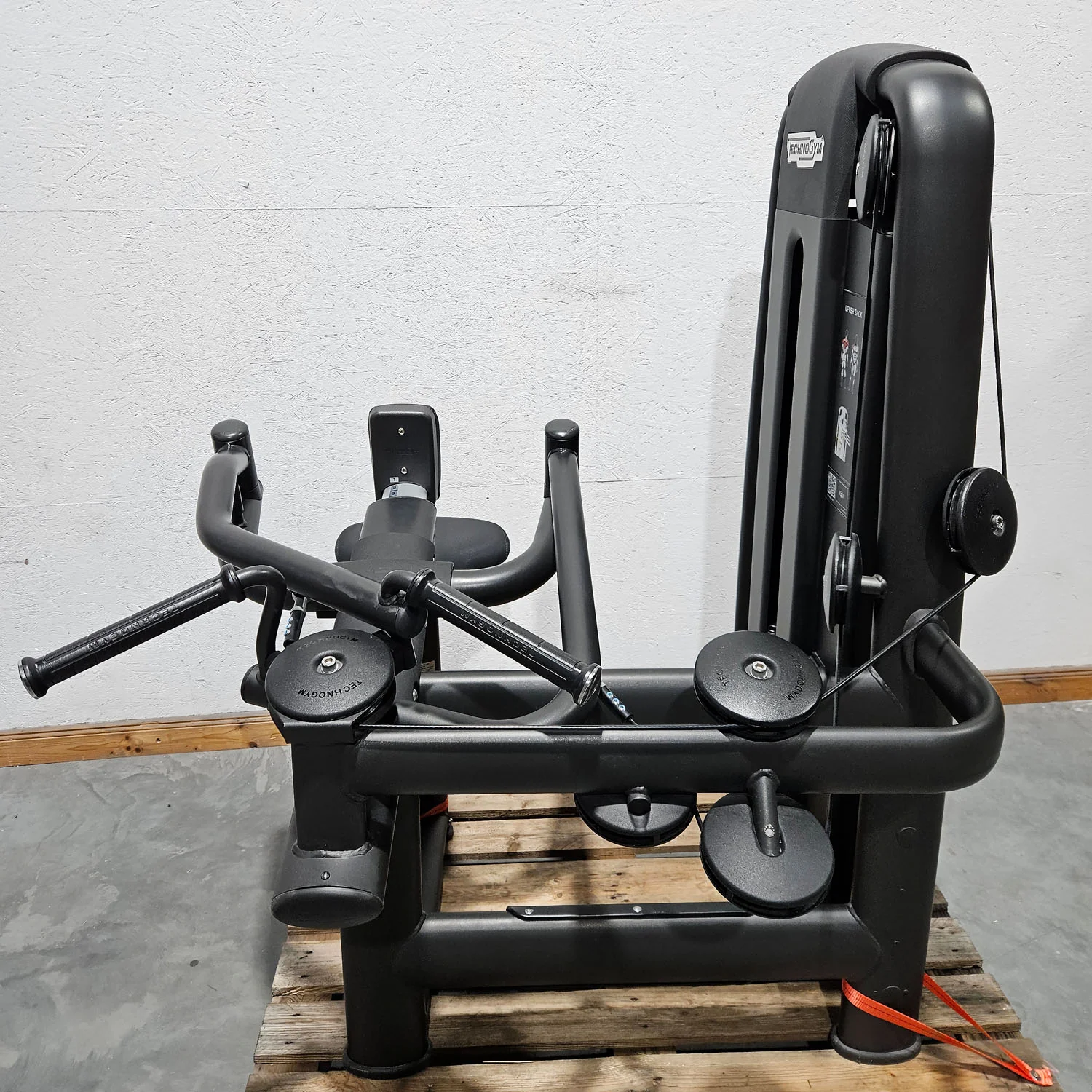 Technogym Selection Pro Upper Back, Rudern mit Bruststütze, Row, Farbe Schwarz, gebraucht, überholter Zustand - Image 4