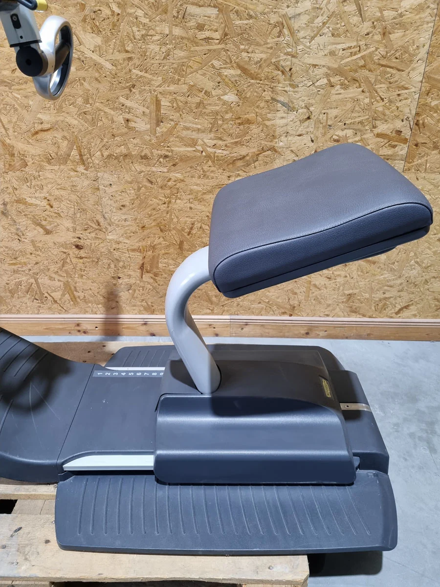 Technogym Top Excite, Oberkörpertrainer, Oberkörperergometer, ROLLSTUHL geeignet, Handergometer, Cardiotraining für Arme und Schulter, gebraucht - überholter Zustand - Image 6