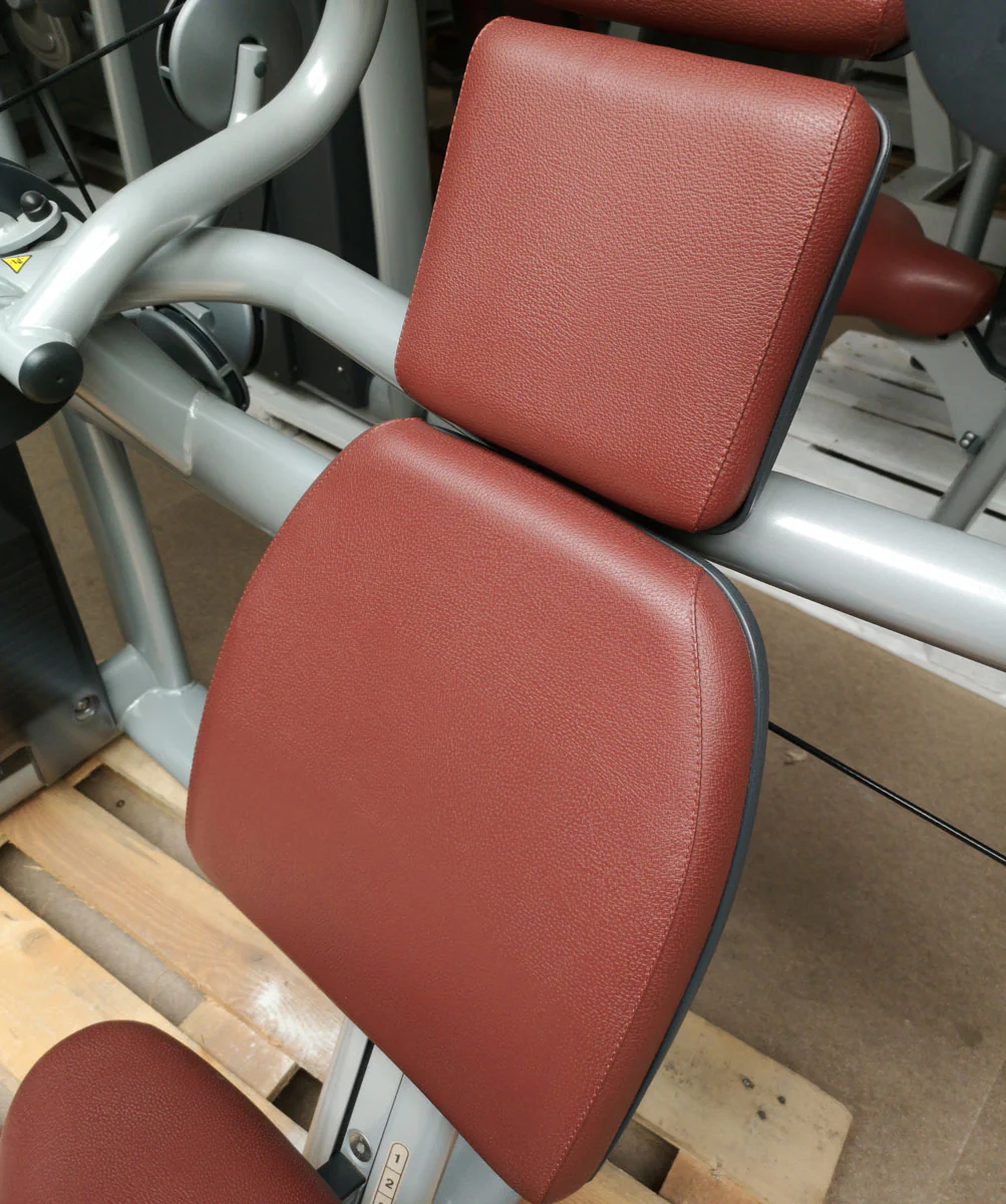 TechnoGym Trizepsmaschine, Arm Extension, Selection Line - Neues Modell mit Plastikverkleidung, Polster Braun, gebraucht - überholter Zustand - Image 8