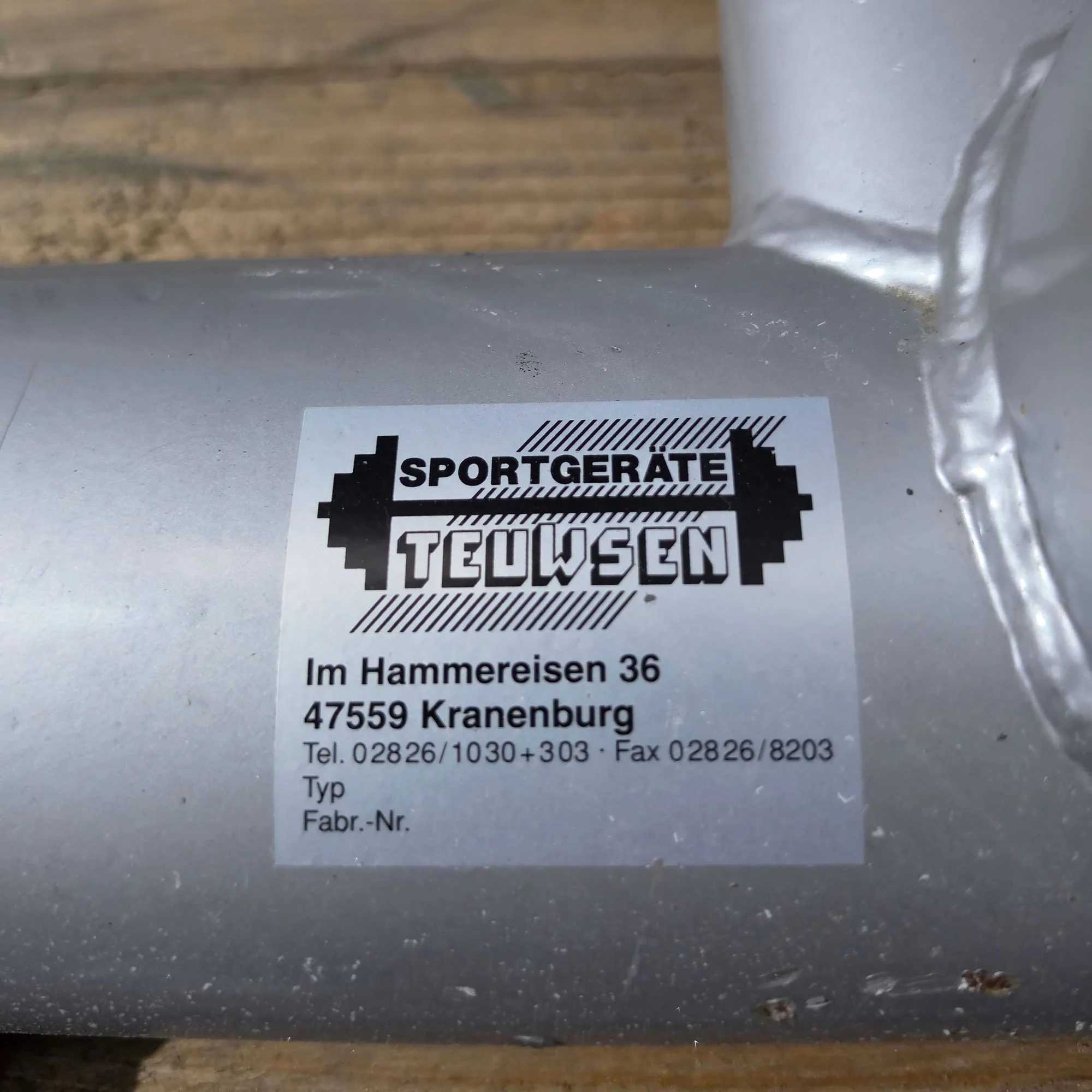 Teuwsen Hyperextension, Rückenstreckerbank, 45° verstellbar, Rahmenfarbe Silber, gebraucht - mit Gebrauchsspuren - Image 6