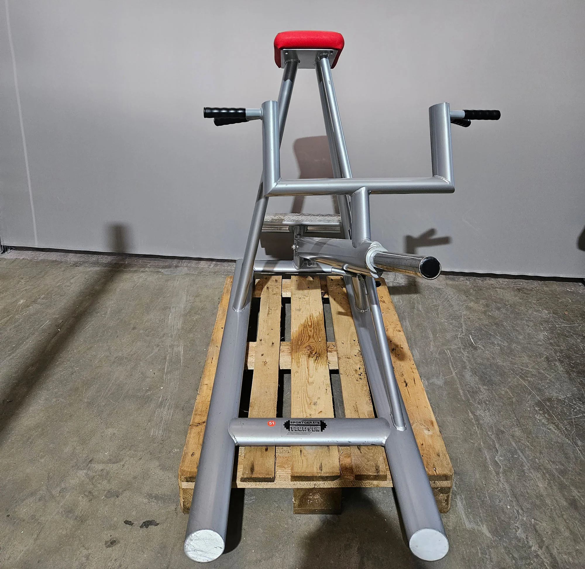 Teuwsen T-Bar Row Ruderstation mit Bruststütze. Ähnlich Gym80 oder L+K, Plate loaded Kraftgerät Rudern, Rahmen Silber, gebraucht - geprüfter Zustand - Image 2