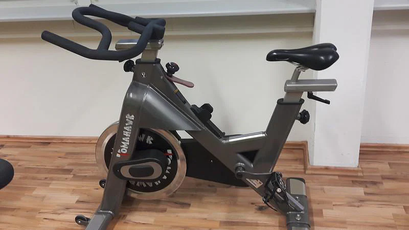 Tomahawk S-Serie Indoor Cycling, 22 Stück, mit großem Cycle Well Paket, Sonderfarbe, gebraucht - überholter Zustand - Image 6