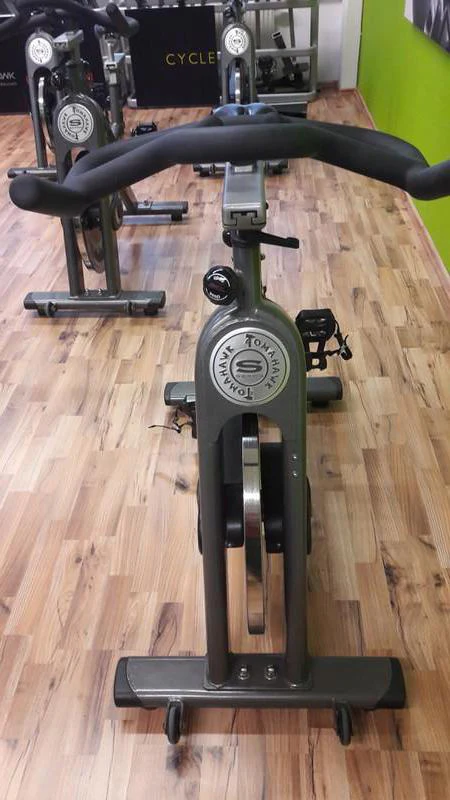 Tomahawk S-Serie Indoor Cycling, 22 Stück, mit großem Cycle Well Paket, Sonderfarbe, gebraucht - überholter Zustand - Image 7