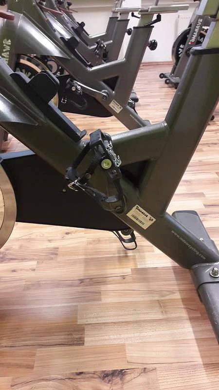 Tomahawk S-Serie Indoor Cycling, 22 Stück, mit großem Cycle Well Paket, Sonderfarbe, gebraucht - überholter Zustand - Image 8