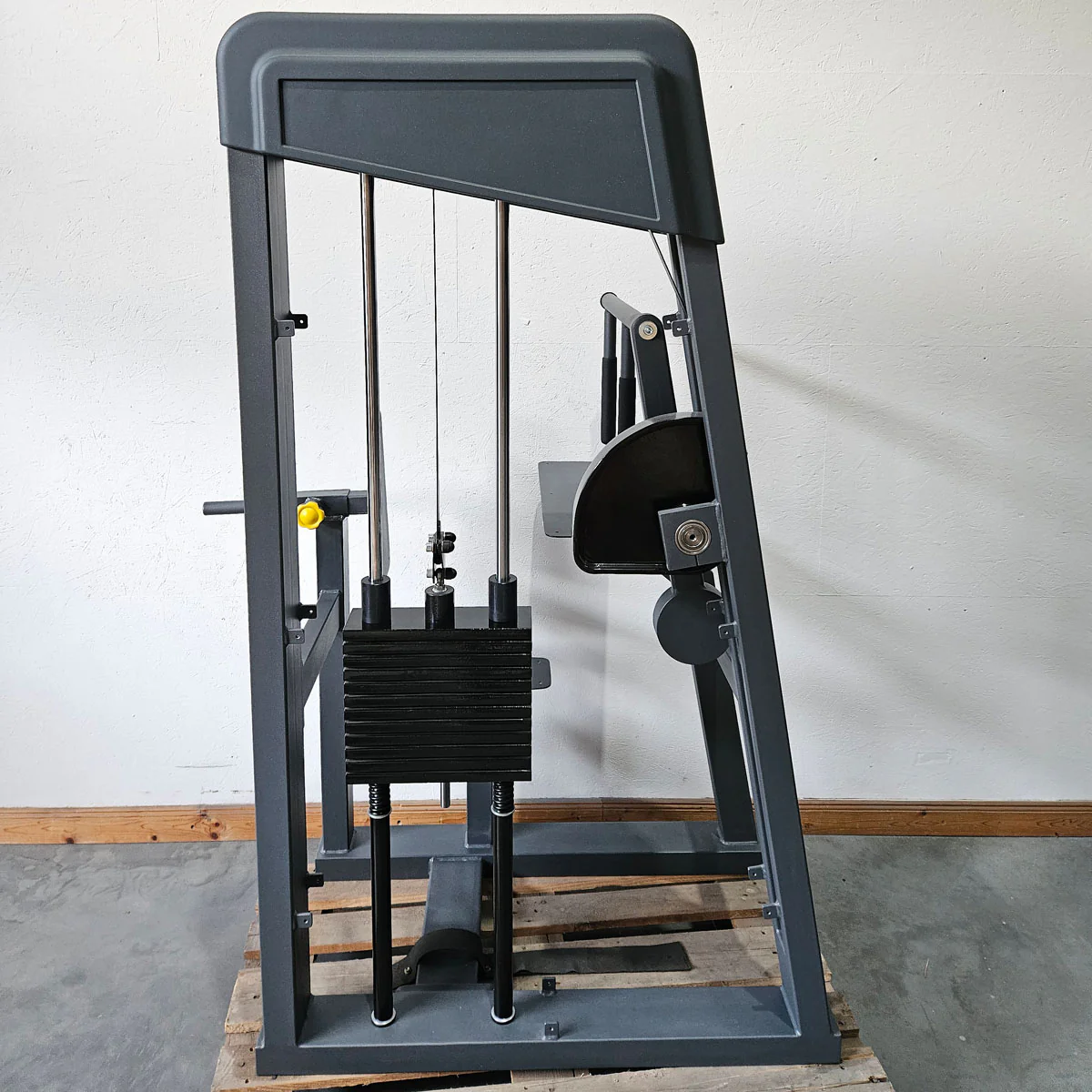 Trizepsmaschine Horizontal, Trizepsstrecker, Triceps Extension, Hersteller ähnlich Gym80 oder L+K, Rahmenfarbe Anthrazit, gebraucht - geprüfter Zustand - Image 3