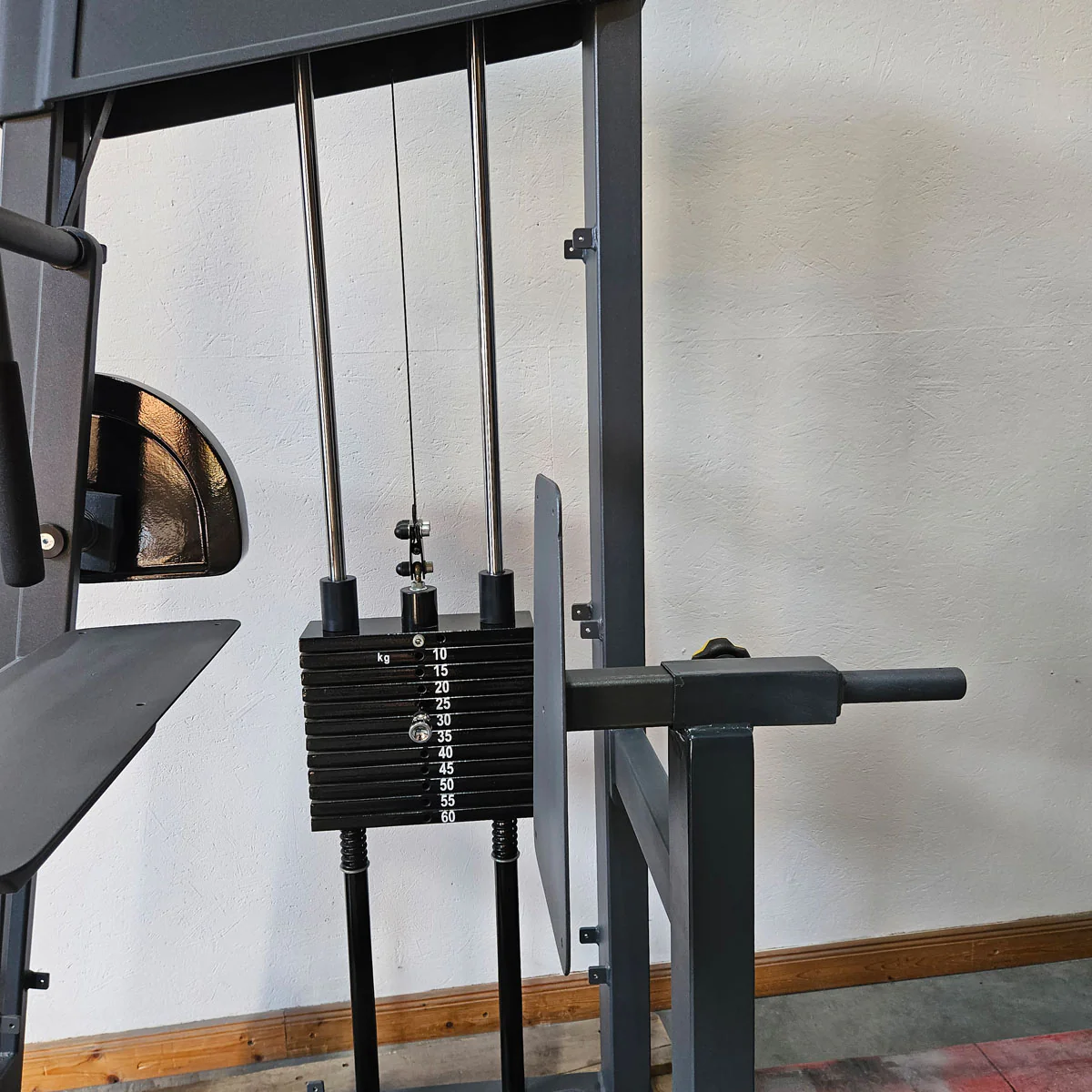 Trizepsmaschine Horizontal, Trizepsstrecker, Triceps Extension, Hersteller ähnlich Gym80 oder L+K, Rahmenfarbe Anthrazit, gebraucht - geprüfter Zustand - Image 6