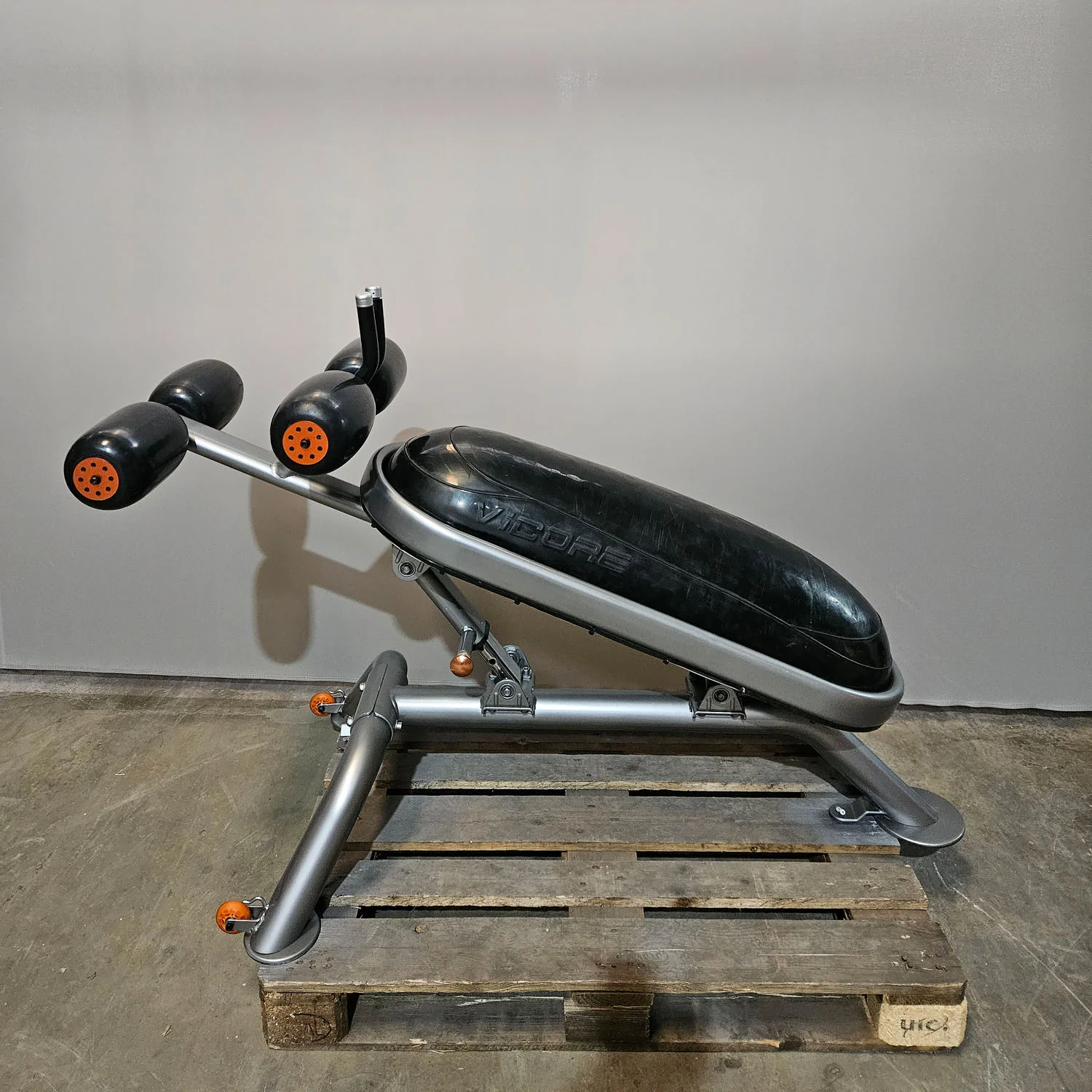 Vicore Pro core Adominal Bench Bauchbank, spezielle verstellbare Bauchmuskelbank mit gedämpften Gummi Polster, ähnlich Bosu Ball, Rahmen SIlber, gebraucht - geprüfter Zustand - Image 2