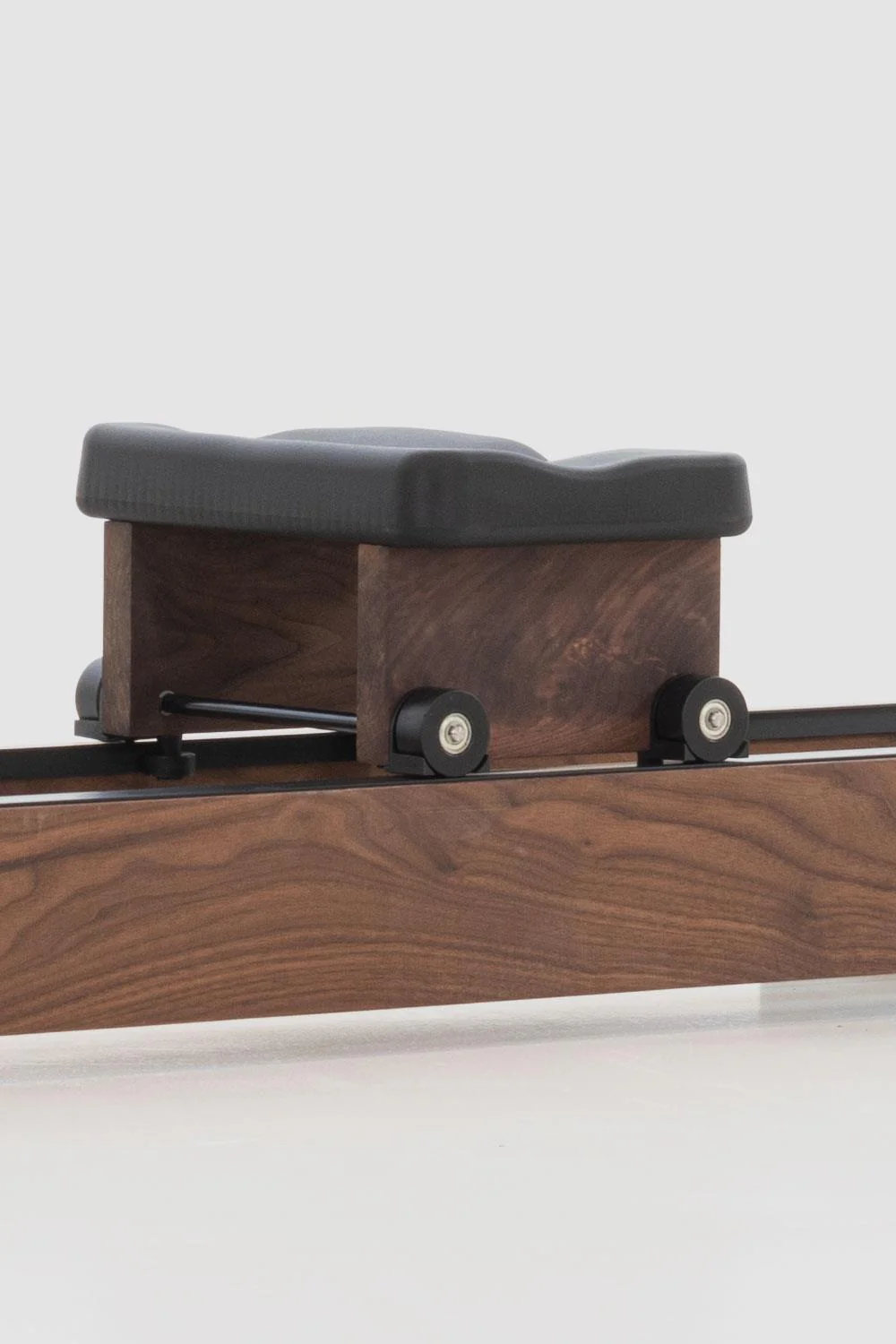WaterRower Rudergerät Performance Ergometer Nussbaum - Image 6